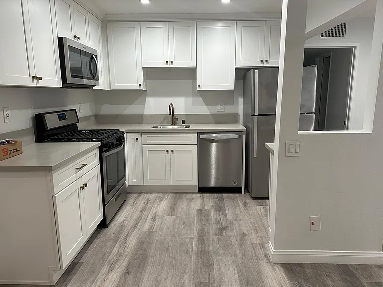 944 Monterey Blvd #1 — Photo 9