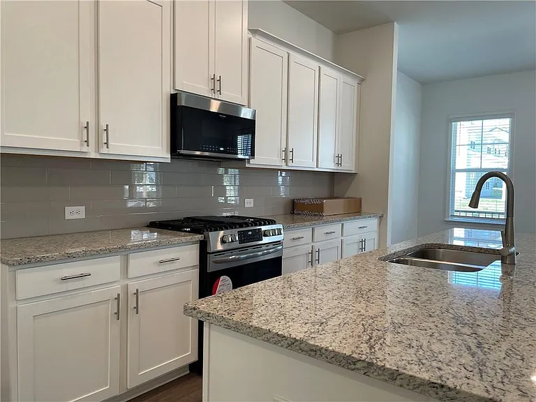 1597 Tilden Ct — Photo 12
