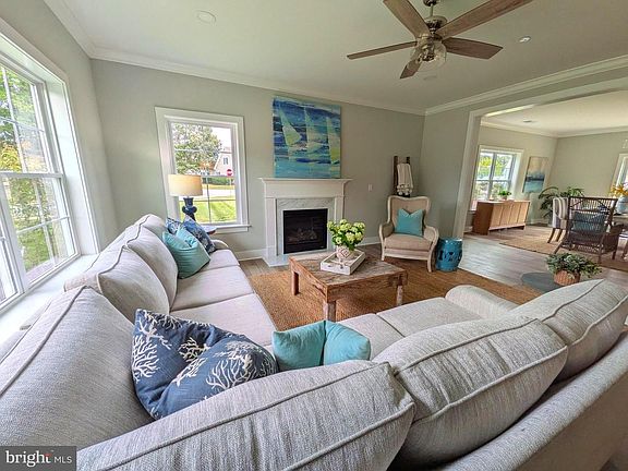 4th image of 28489 Wedgeway Cir