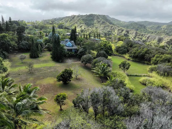 90 Hakuhee Way, Wailuku, HI 96793