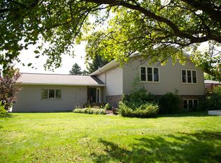 1618 Stephens Dr, Crookston, MN 56716