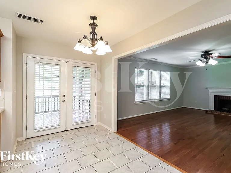 1302 Sweetgum Ln — Photo 8