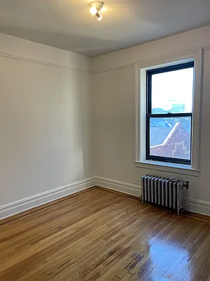 Rented by Metropolis International Realty Inc. | media 3