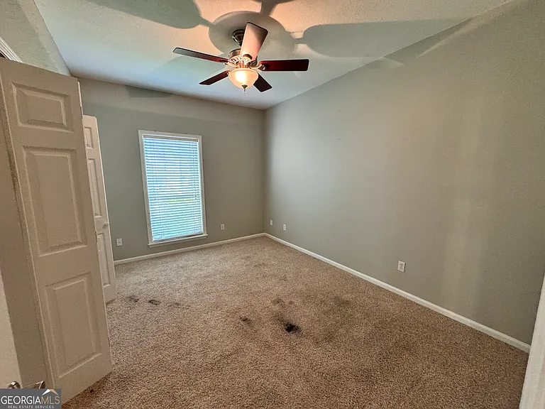 535 Cardinal Cir E — Photo 14
