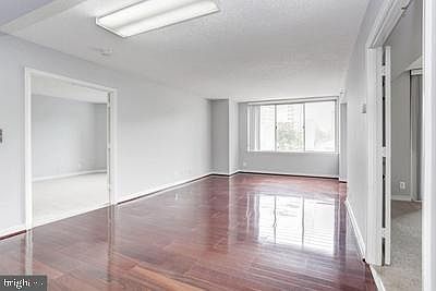 5th image of 5809 Nicholson Ln APT 314