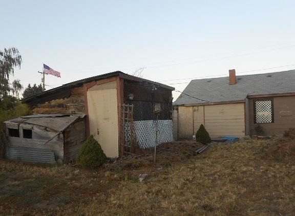 2nd image of 424 S California St
