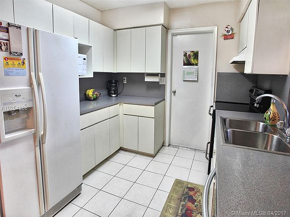 3rd image of 8441 NW 25th Ct