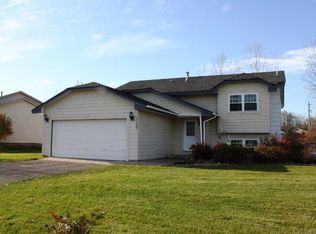 7267 Brian Dr, Centerville, MN 55038