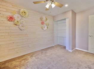 10 Victoria Dr, Aston, PA