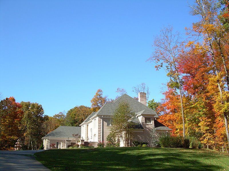 1st image of 4917 Lexington Ln
