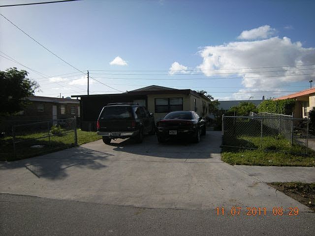 1st image of 250 SW 5th Ct