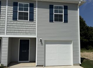 2452-2452 B Brookville Dr, Greenville, NC 27834