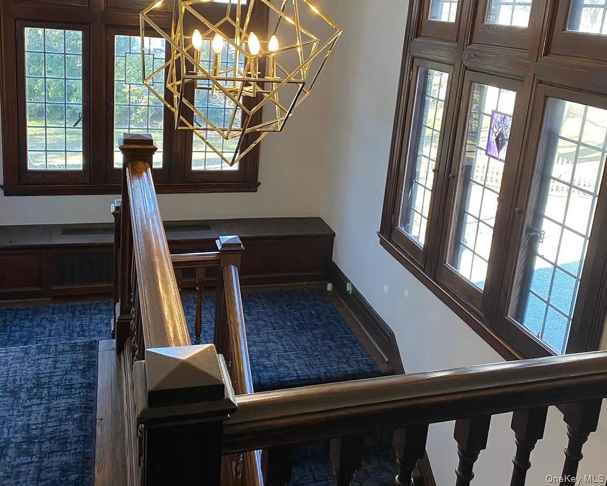 6 bed, 7.0 bath, 4258 sqft, $12,000 — Photo 3