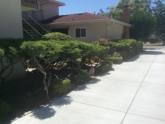 3rd image of 687 Chemeketa Dr APT D