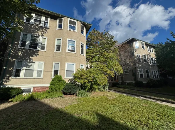 93 Lexington Ave #3B, Cambridge, MA 02138