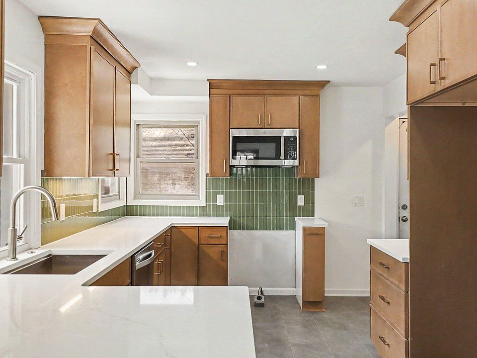 29687 Westfield St, photo 11