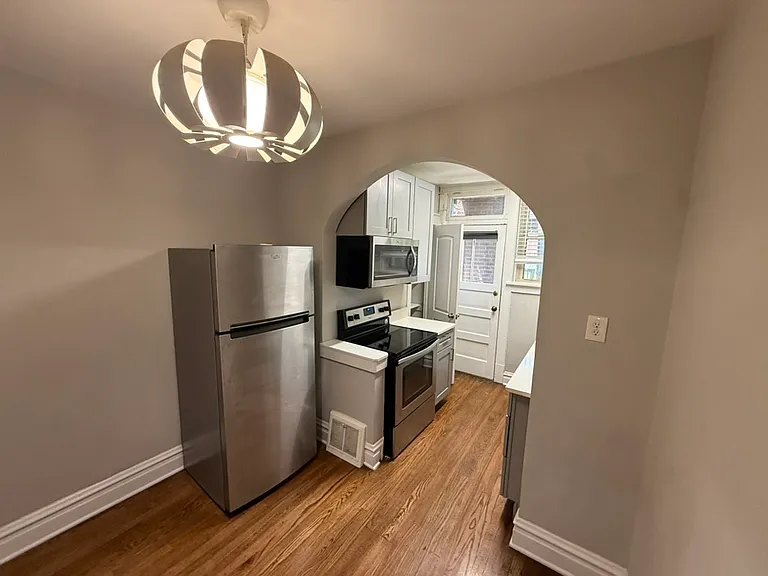 3539 Lawn Ave #1S — Photo 8