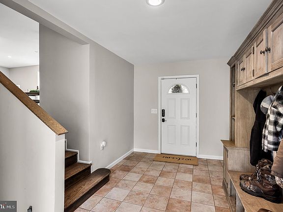 4th image of 37 Hawkin Rd