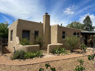 1345 Ferguson Ln, Santa Fe, NM 87505