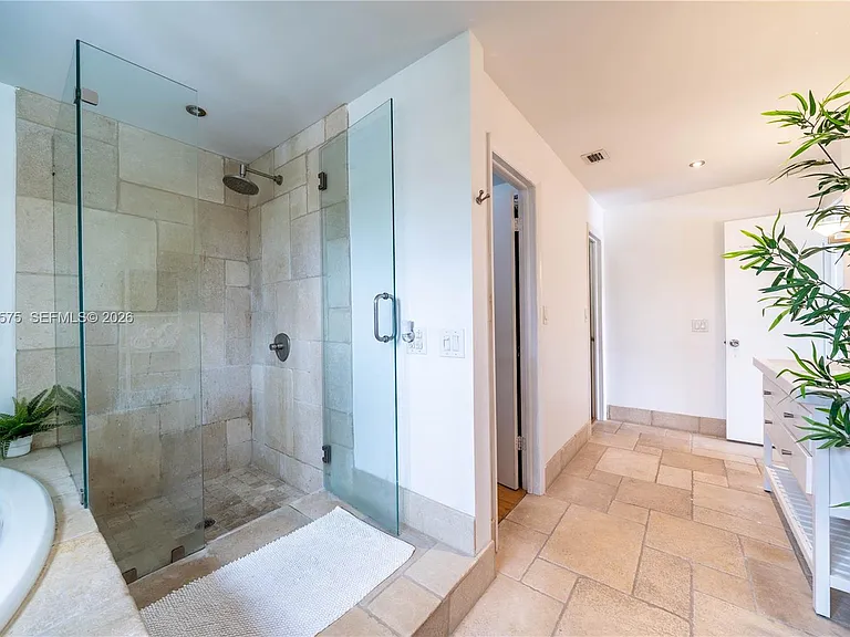 330 SW 133rd Pl — Photo 43