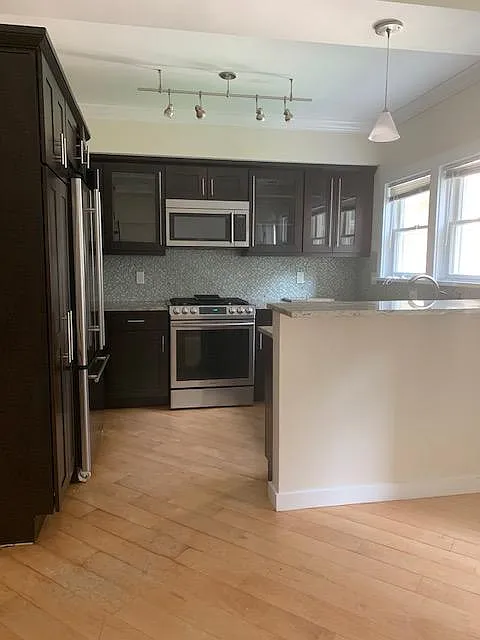 12 Ashton Pl — Photo 4