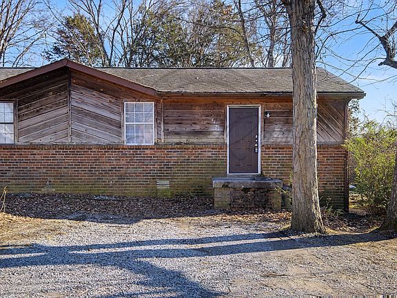 2nd image of 4424 Central Valley Dr