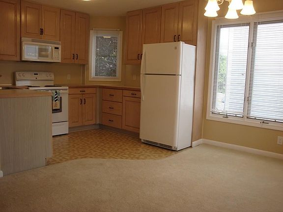 4th image of 116 Burkhall St Unit B