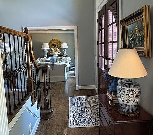 3rd image of 518 Bel Air Pl