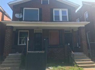 5215 Highland Ave, Saint Louis, MO 63113