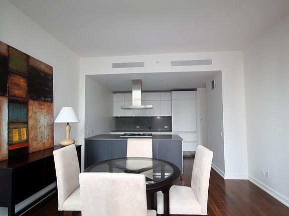 3rd image of 99 Warren St APT 11H