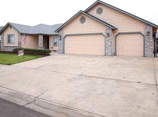 2457 Kalmia St, Eugene, OR 97404