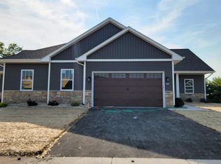 514 Anjali Ct, Sycamore, IL 60178