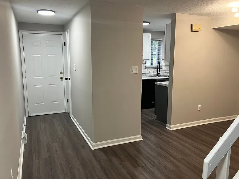 Coventry Court Townhomes — Photo 72