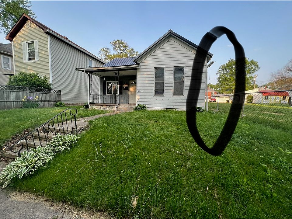 2nd image of 840 Lexington Ave