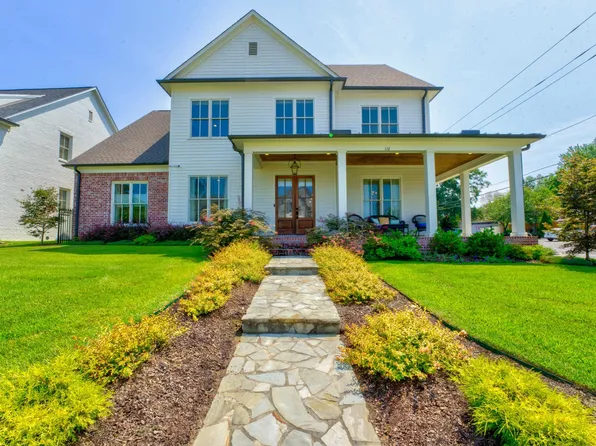 112 N Mount Pleasant Rd, Collierville, TN 38017