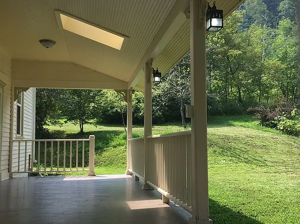 E11301 State Road 82, La Farge, WI 54639