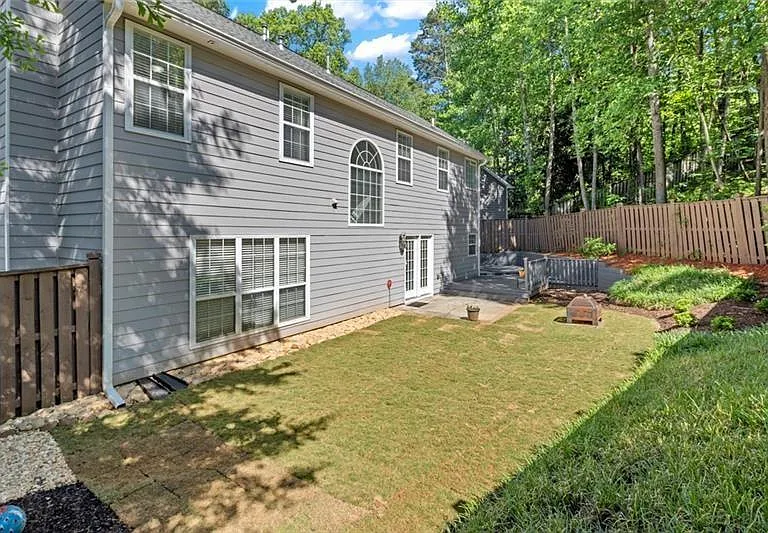 4220 Hunters Green Way NE — Photo 33
