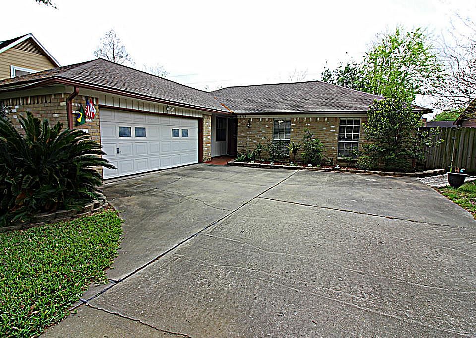 1st image of 13723 Pepper Knoll Dr