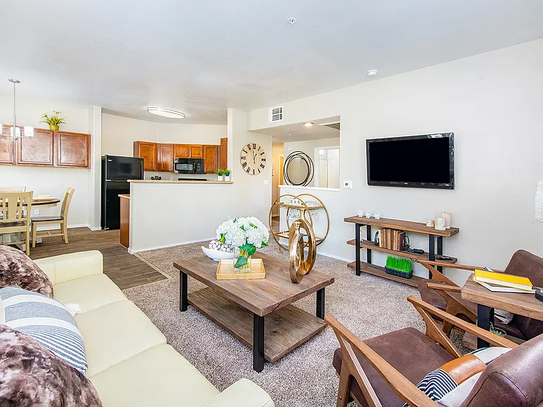 MAA Palm Vista — Photo 8