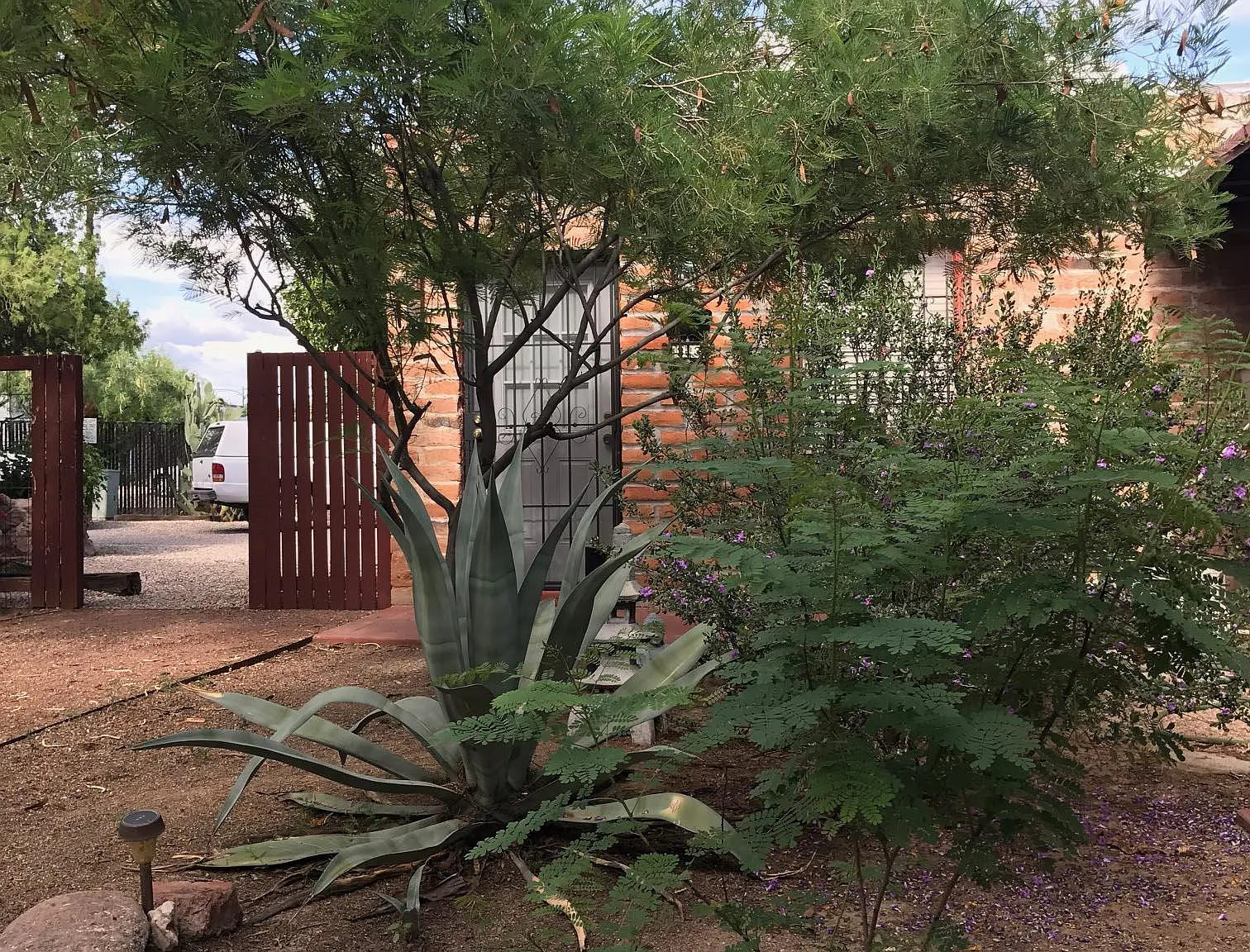 31 S Grande Ave — Photo 1