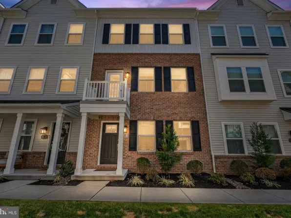 6 Griffith Ct, Bridgeport, PA 19405