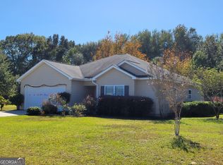 152 Sandalwood Cir, Statesboro, GA 30458