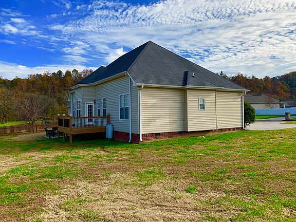 5th image of 145 Creek Side Ln NW