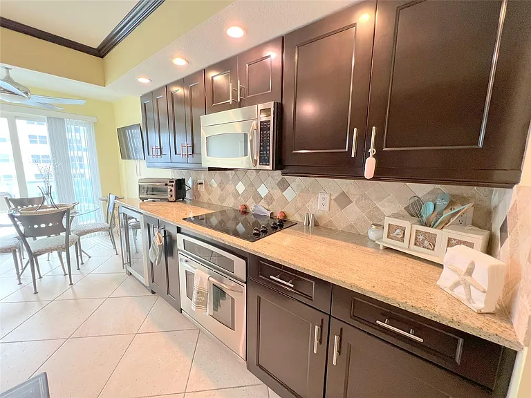 3400 Galt Ocean Dr #503S — Photo 7