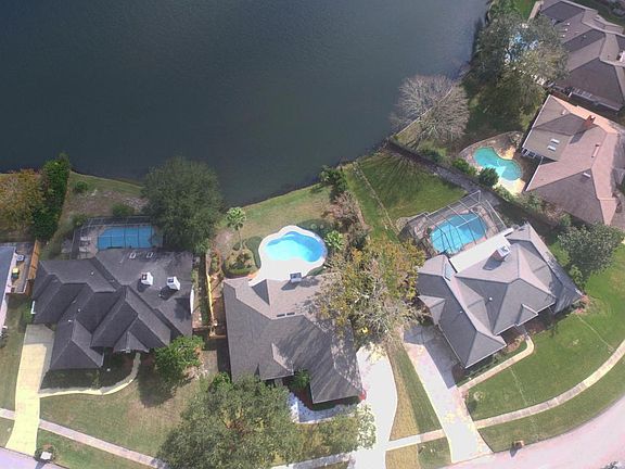 4th image of 1813 Plantation Oaks Dr