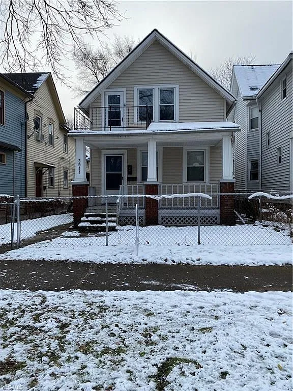 3911 John Ave photo 1