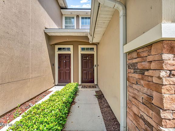 3rd image of 14881 BARTRAM VILLAGE Lane