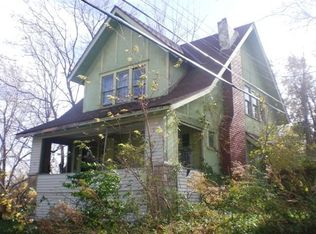 1611 E 30th St, Kansas City, MO 64109
