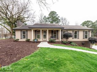 6523 Dearborn Dr, Acworth, GA 30102
