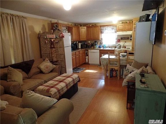 2nd image of 52 Valley Dr